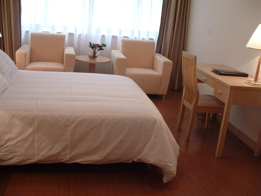 Hotel Gold Shell Hotel, 3*