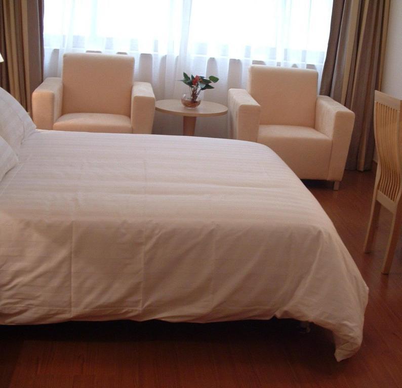 Gold Shell Hotel,